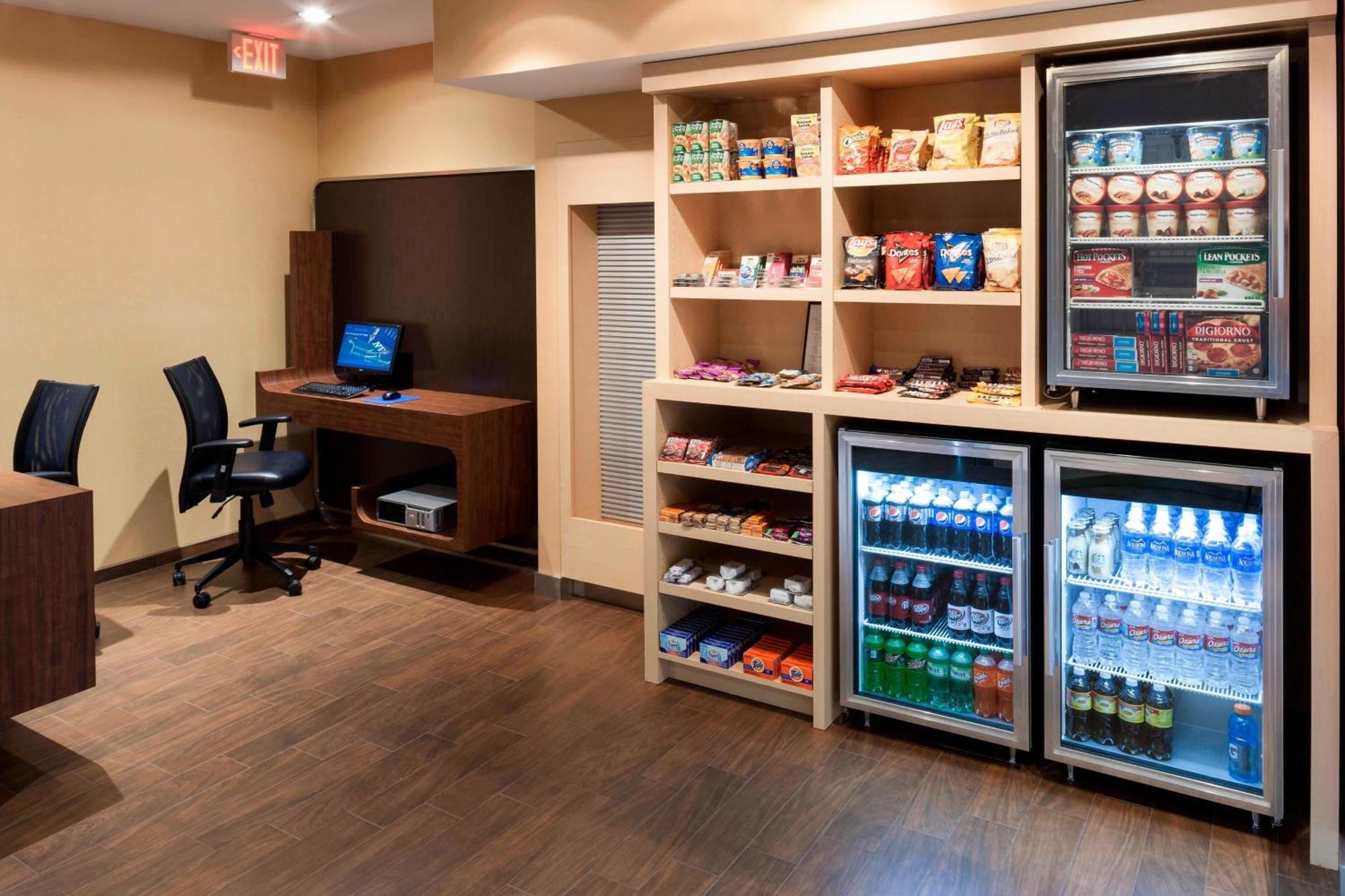 Towneplace Suites Dallas Las Colinas Irving Bagian luar foto