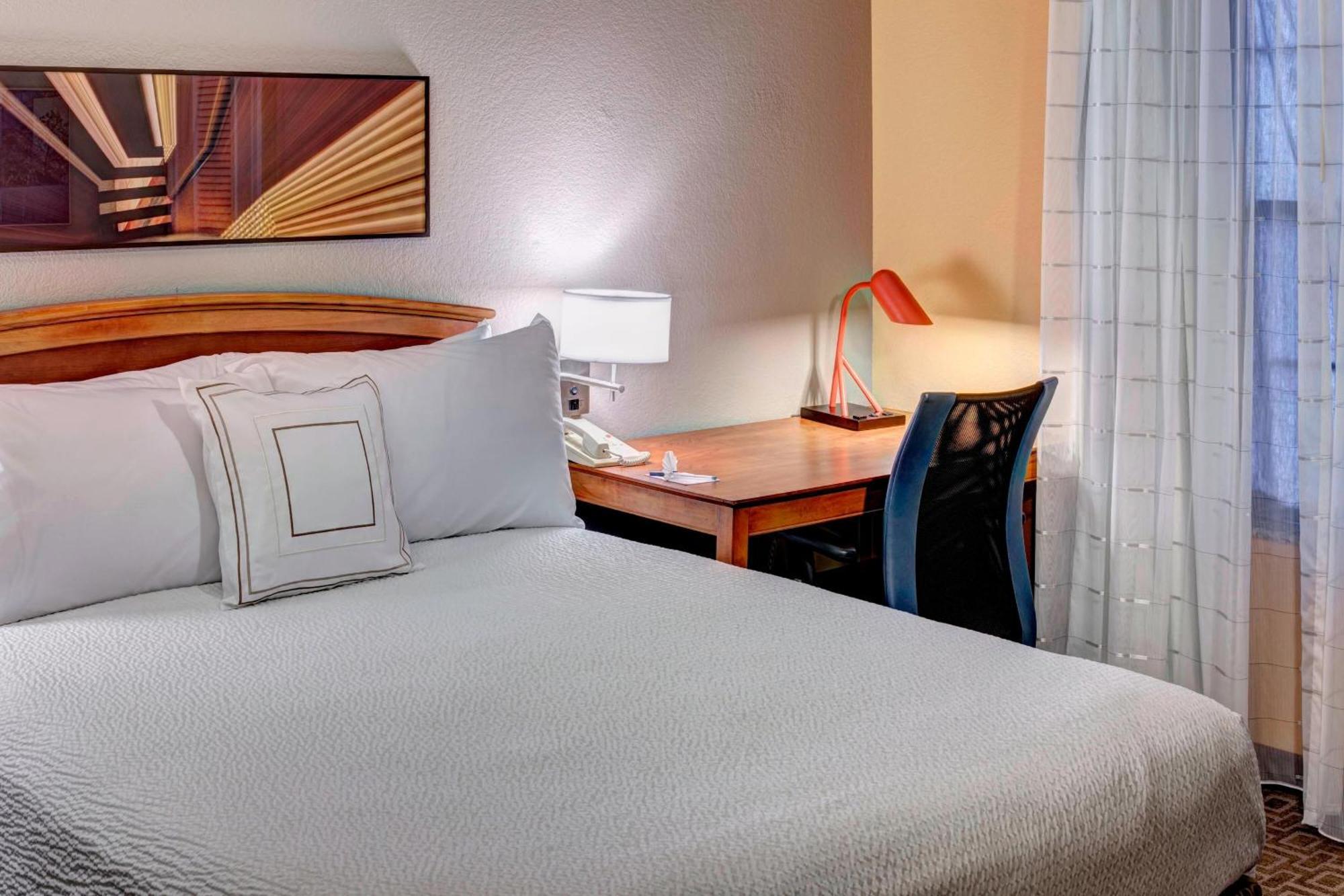 Towneplace Suites Dallas Las Colinas Irving Bagian luar foto